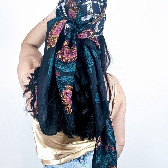 Dian Von Furstenburg Vintage black silk Scarf - Picture 5 of 11